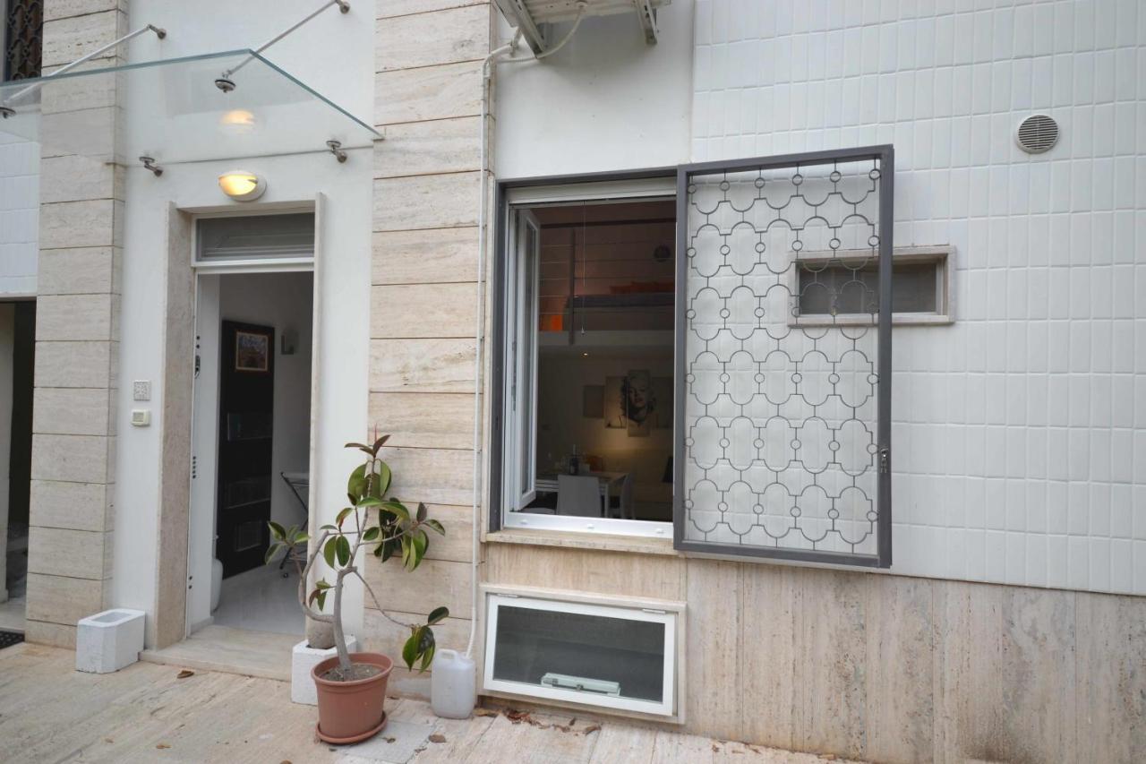 Golden Bay Acomodação com café da manhã Trani Exterior foto