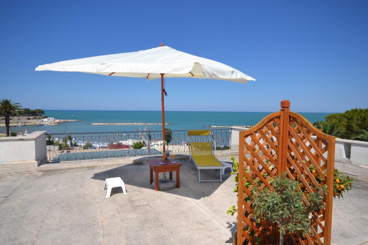 Golden Bay Acomodação com café da manhã Trani Exterior foto